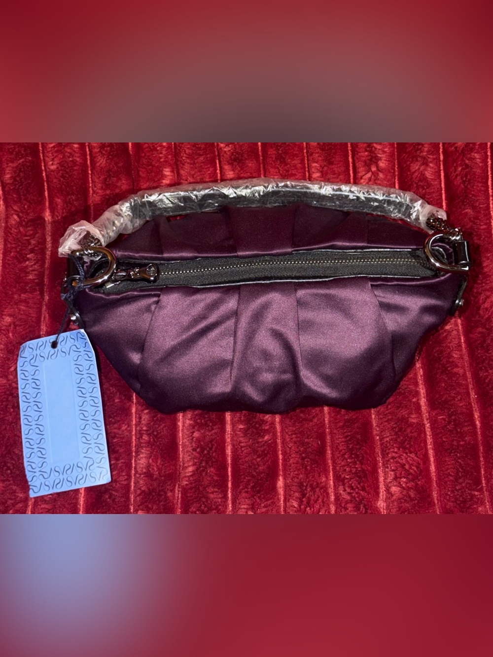 Simply Vera Grape 🍇 Satin Pleated Wristlet Clutch